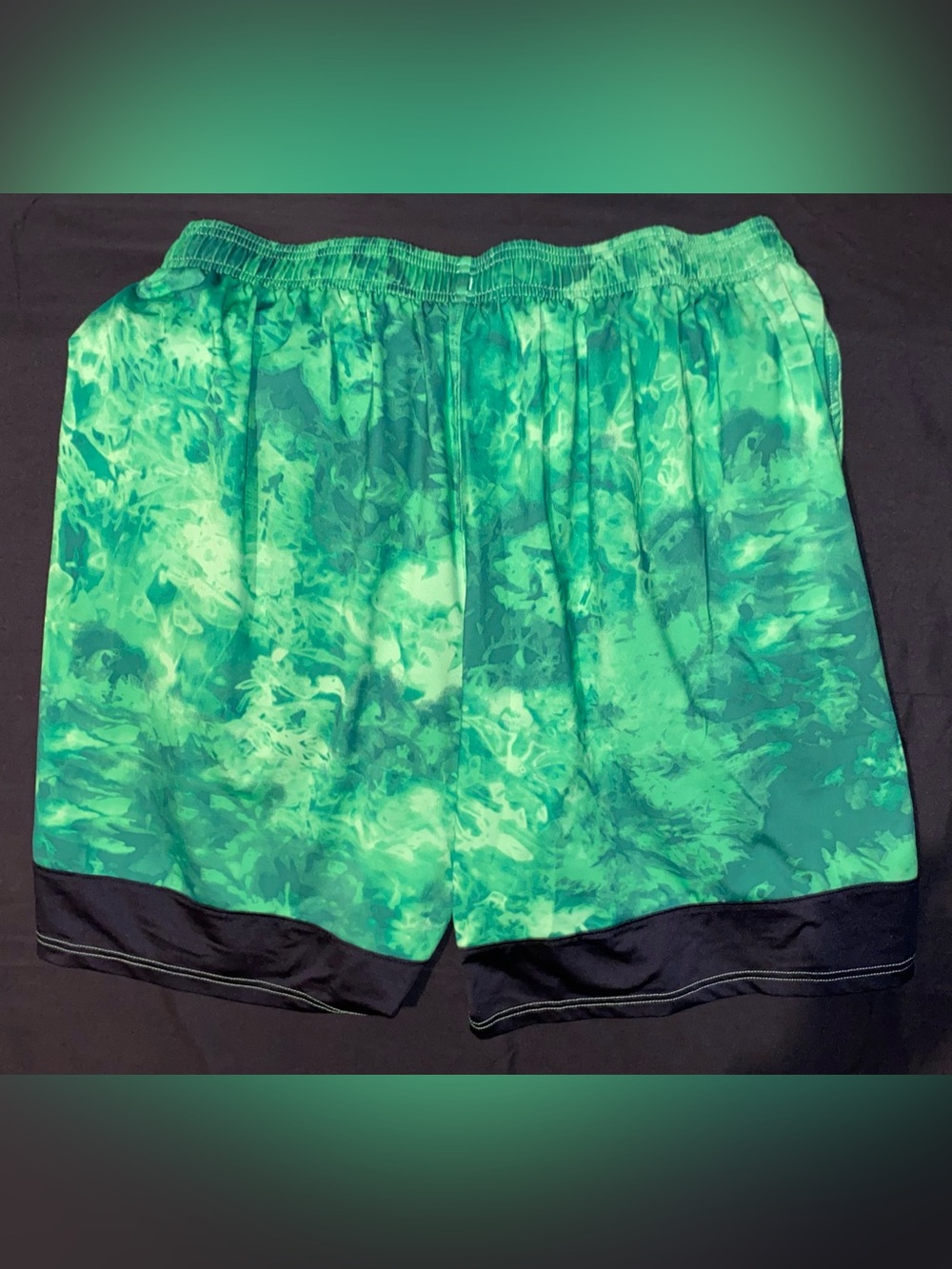 Under Armour Men’s Green Printed Athletic Drawstring Shorts